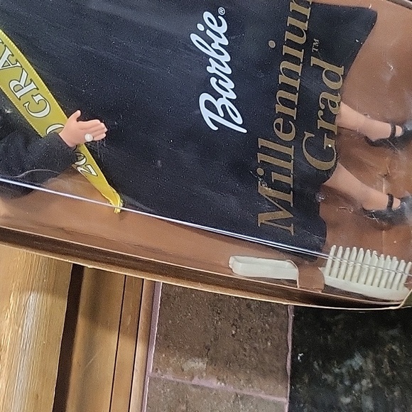 1999 Mattel Barbie Doll Millennium Graduate Girl - Picture 4 of 8